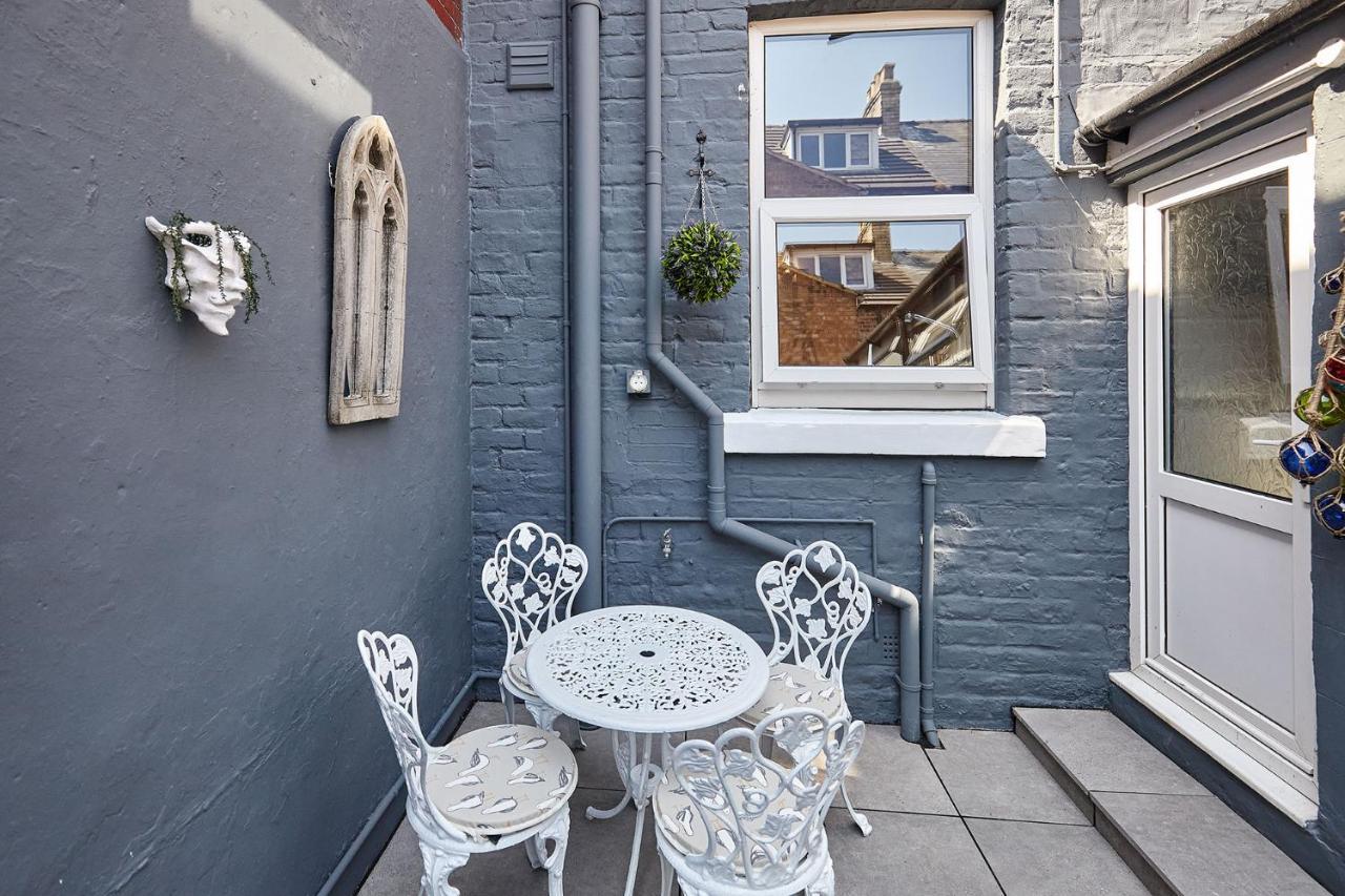 Sea Urchin Villa Whitby Exterior photo